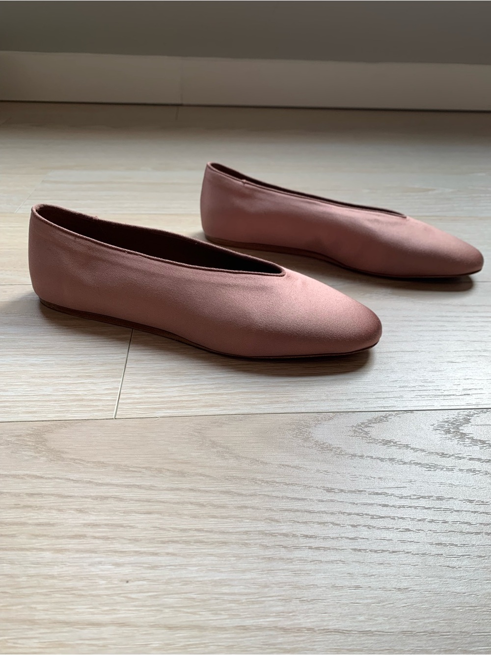 Le Monde Beryl Pink Regency Satin Slipper Flats NWT Size 40 IT